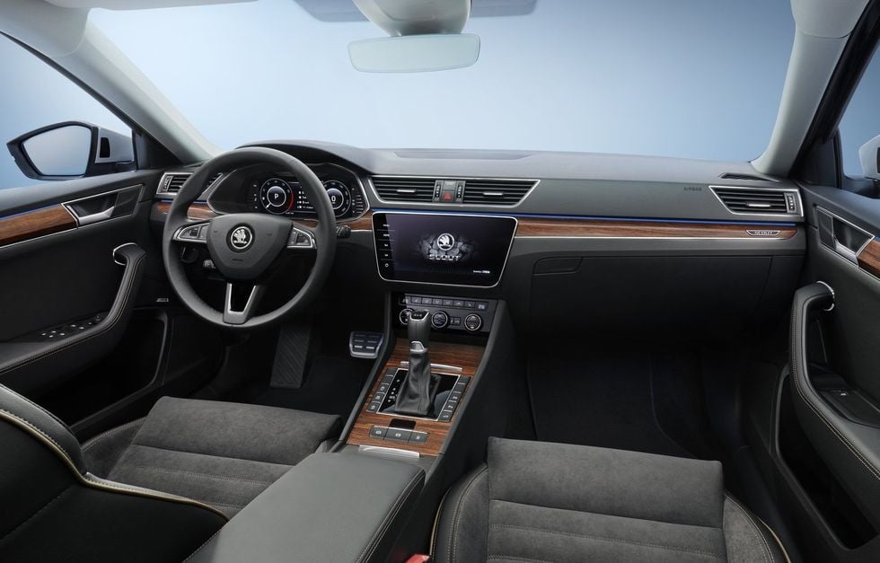 Skodas bredsida mot Volvo: Här är nya Superb Scout