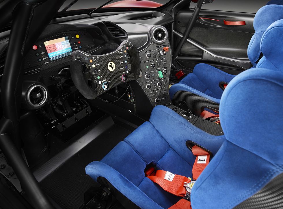 Film: Unika Ferrarin ser ännu bättre ut på Monza-banan