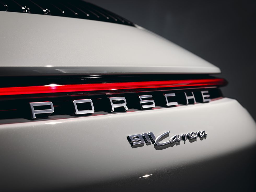 Premiär: Porsche 911 Carrera Coupé och Cabriolet – svenska priser