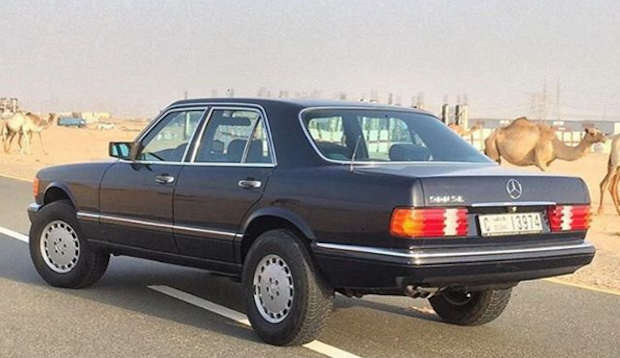 Upphöjd öken-Mercedes är redaktionens nya drömbil