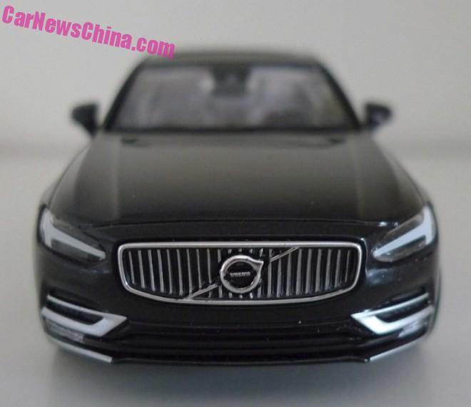 Snart premiär för Volvo S90 – bättre bilder