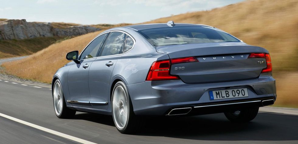 Volvo S90 hyllas i utlandet: 