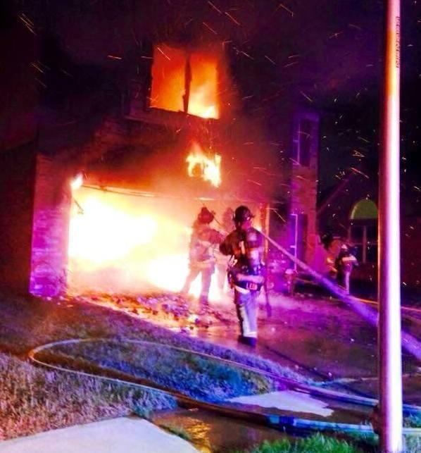 Otäck bilbrand – men vilken bil försvann?