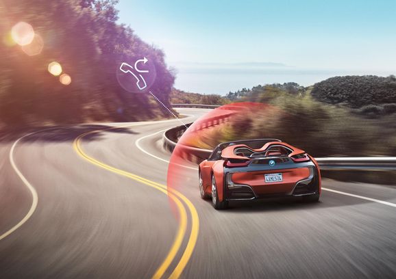 BMW i8 är utan tak och dörrar – men supermodern