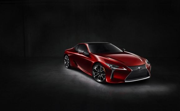 Lexus nya prestandakupé med 477 hk till Sverige