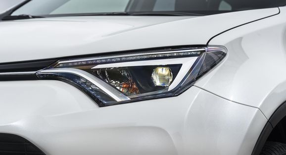 Vi provkör Toyota Rav4 som hybrid: 