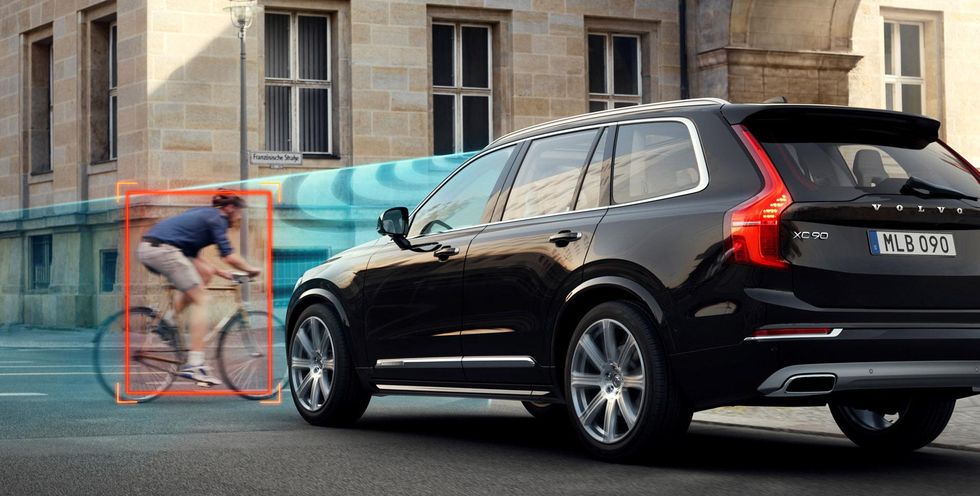 Volvos smarta system hyllas: