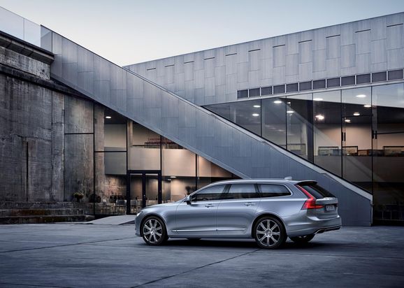 Vi provkör Volvo V90: Så bra är nya lyxkombin