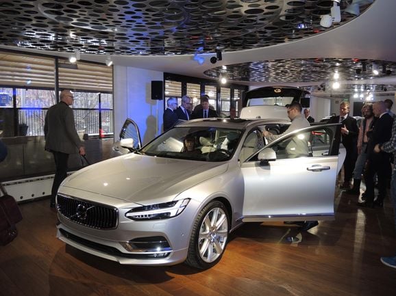 Volvo V90 redo i appen ”Bygg Din Volvo”