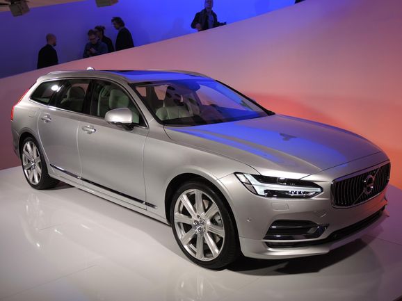 Volvo V90 redo i appen ”Bygg Din Volvo”