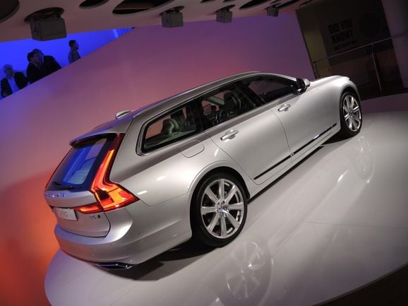 Volvo V90 redo i appen ”Bygg Din Volvo”
