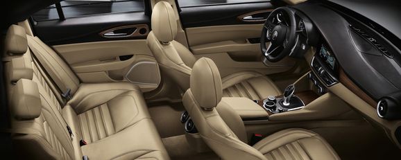 Alfa Romeo Giulia till Sverige i höst – svenska priser klara