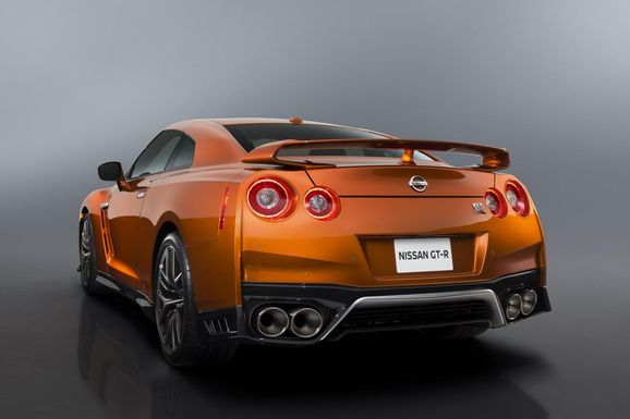 Nissan GT-R med mer effekt – men blev den snyggare?