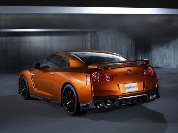 Nissan GT-R med mer effekt – men blev den snyggare?