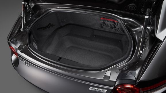 Produktionsstart av Miata med Porsche-look
