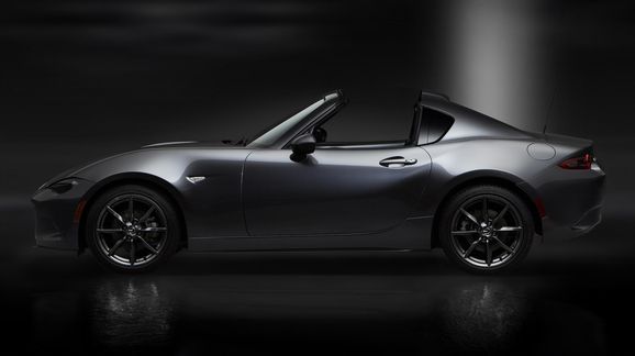 Mazda MX-5 Miata visar upp sitt oväntade plåttak