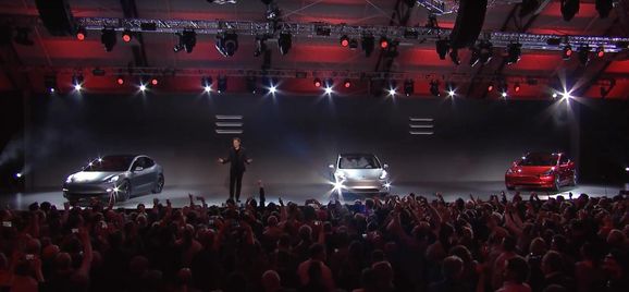 Tesla Model 3 har fel instrument – här är svaret