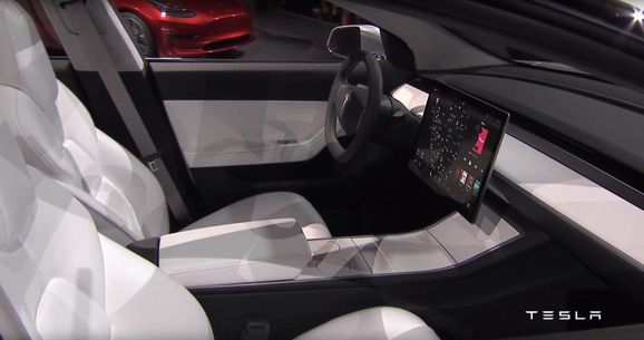 Tesla Model 3 har fel instrument – här är svaret