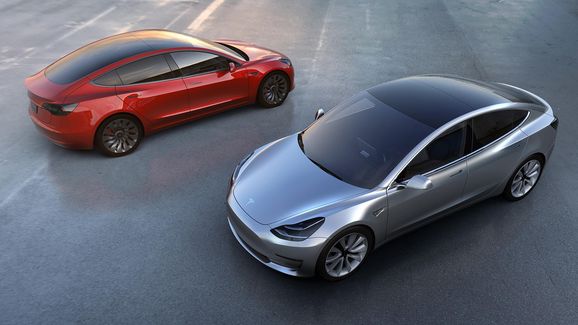 Tesla Model 3 har fel instrument – här är svaret