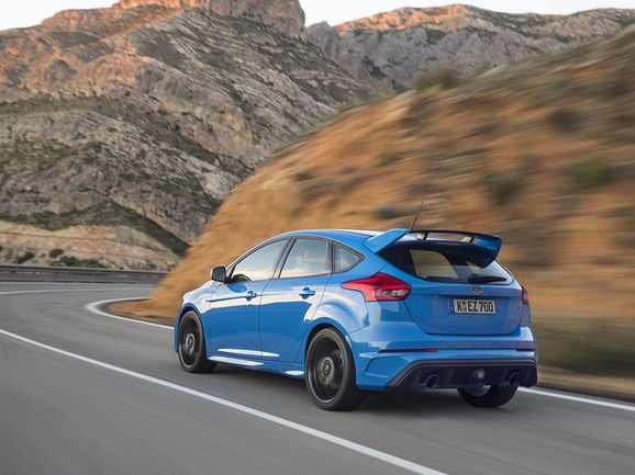 Ford Focus RS blir snabbare än Porsche 911