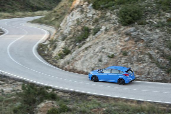 Ford Focus RS blir snabbare än Porsche 911