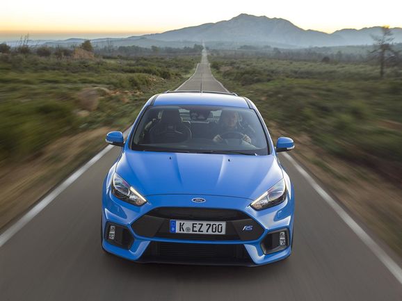 Ford Focus RS blir snabbare än Porsche 911