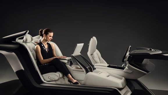 Volvo visar S90 superlyx – med bara tre stolar