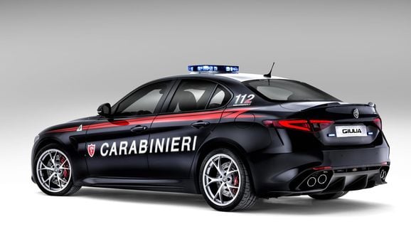 Polisbilen du inte kör ifrån – Alfa Giulia med 510 hk