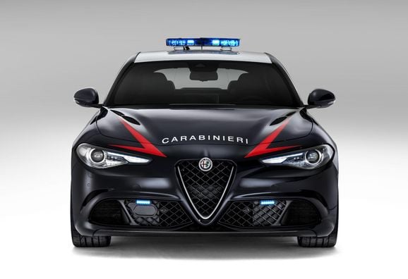Polisbilen du inte kör ifrån – Alfa Giulia med 510 hk