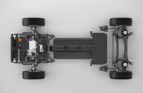 Volvo XC40 visar fronten – premiär nästa vecka