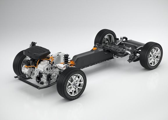 Volvo XC40 visar fronten – premiär nästa vecka