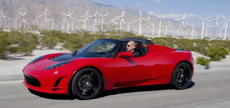 Teslachef berömmer Volvo XC90 – och hintar om ny generation Tesla Roadster