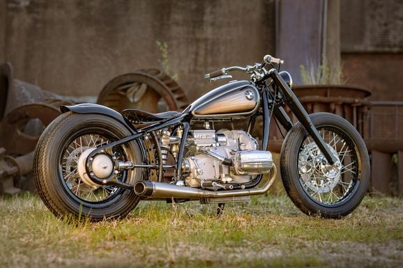 BMW:s läckra specialbil hyllar 2002 Turbo