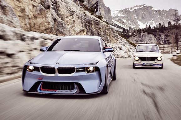 BMW:s läckra specialbil hyllar 2002 Turbo