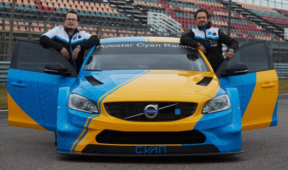 Prinsens Volvo-design: Temat är svenska flaggan