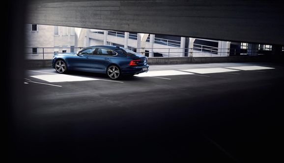 Volvo visar upp S90 och V90 R-Design – så ser den ut