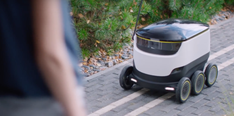 Häftiga roboten levererar paket till din dörr – testkörs i Europa