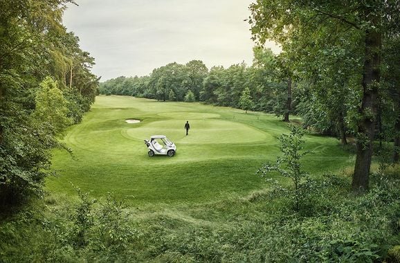 Fore! Mercedes lyxiga golfbil får oss att längta ut till banan