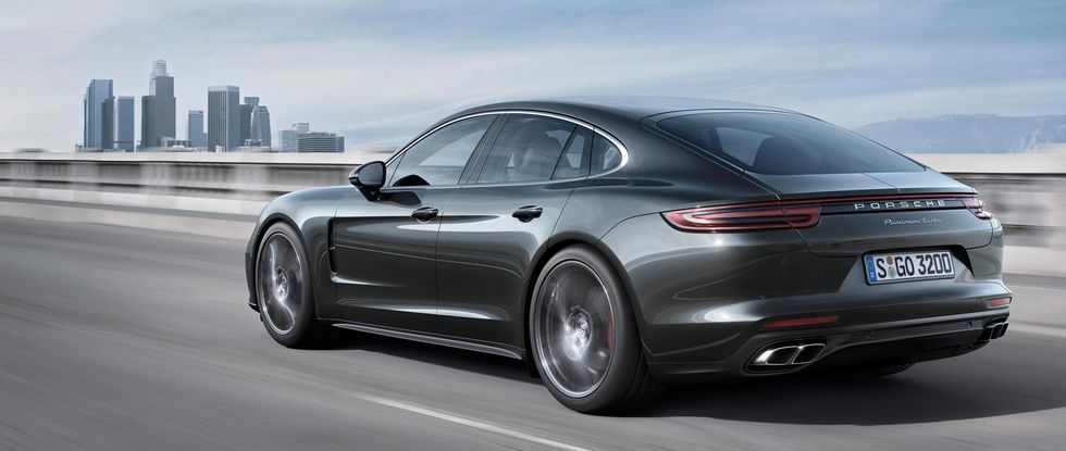 Lista: De tio snabbaste fyrdörrarsbilarna