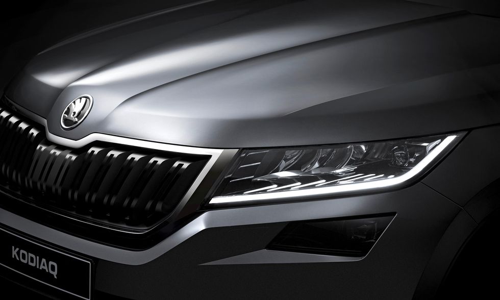 Här är första bilderna på Skodas nya suv!