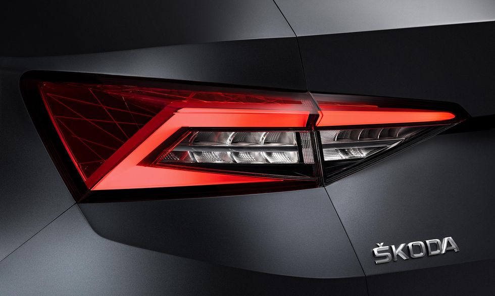 Här är första bilderna på Skodas nya suv!