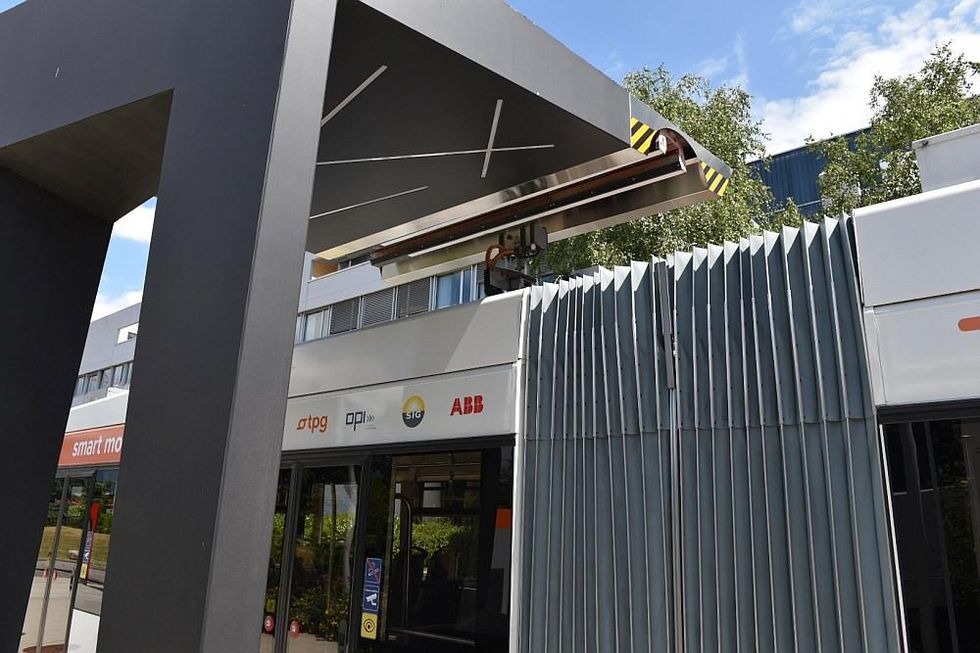 Supersnabb laddare är fem gånger starkare än Teslas Superchargers