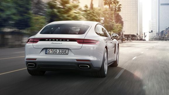 Vi provkör två grymma Porschar – både el och sport