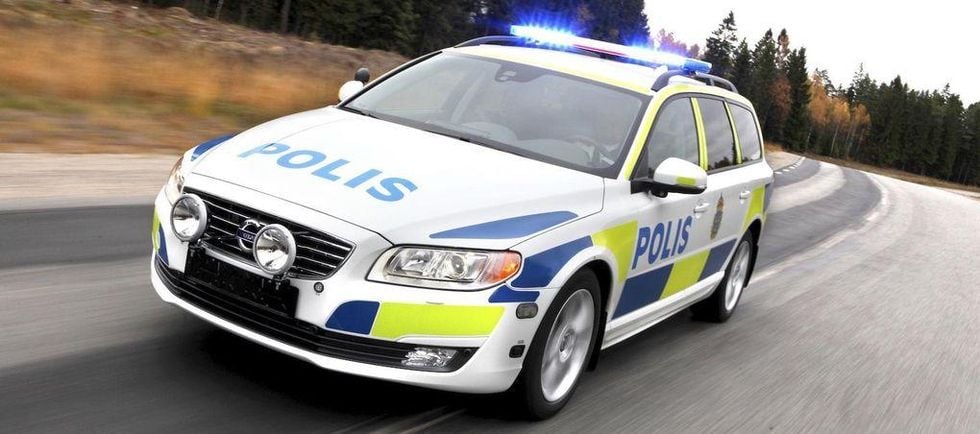 Dyra skador på polisbilar när prejningar och biljakter ökar