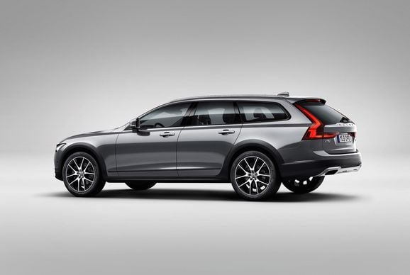 Alrik om Volvo V90 Cross Country: 