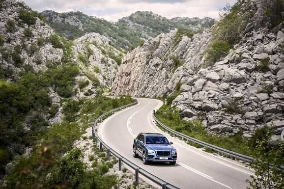 Bentley lånar Audis diesel-V8 och blir snabbast