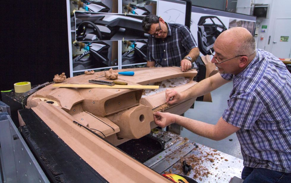 Lera gör dagens bilar snyggare