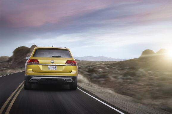 Äntligen VW – nya suven Atlas är sjusitsig