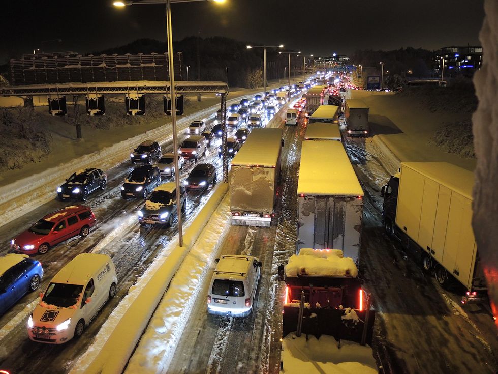 Trafikkaoset fortsätter under torsdagen