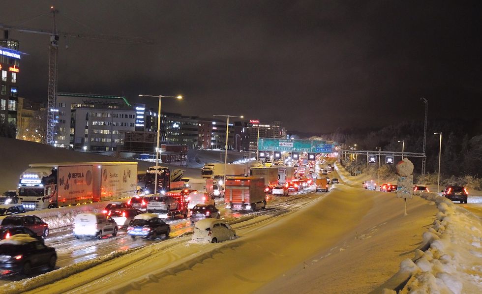 Trafikkaoset fortsätter under torsdagen